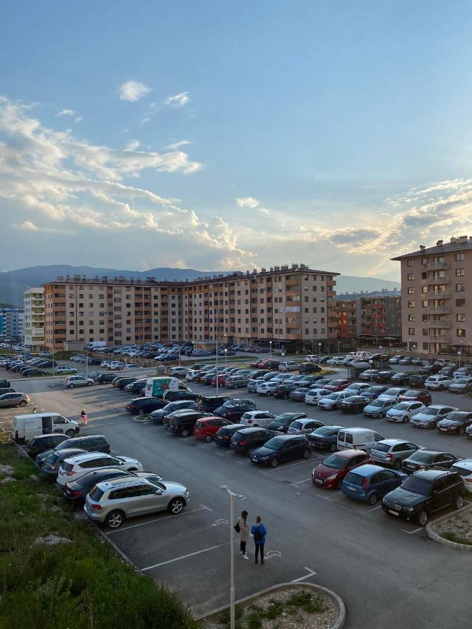 Apartman Ml Lukavica Εξωτερικό φωτογραφία